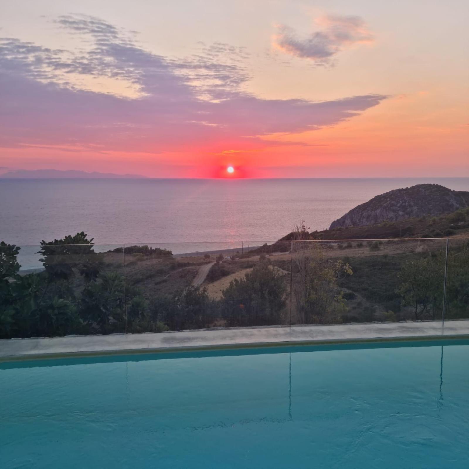 Villa Lithos คีมี ภายนอก รูปภาพ